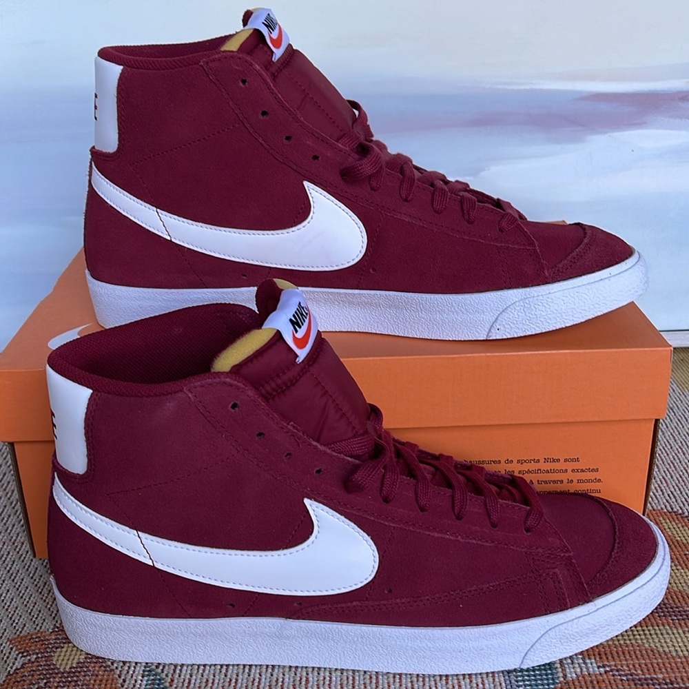 Nike Men’s Blazer Mid '77 Suede
Team Red/White/Black/White
Shoes
C11172-601